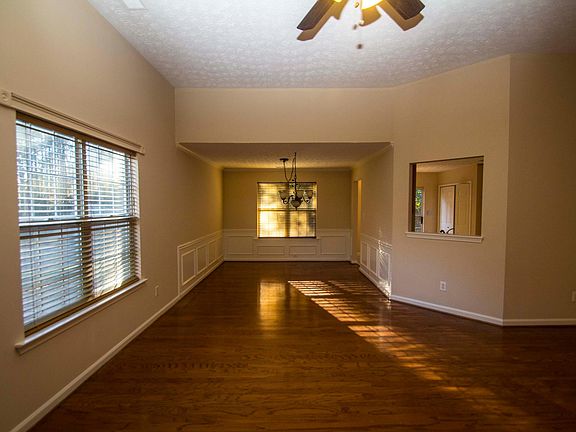 Part Living room and Dining room