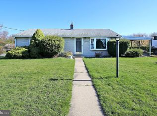 815 Maple Ln, Lebanon, PA 17046