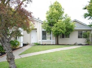 19 Songbird Ct, Sacramento, CA
