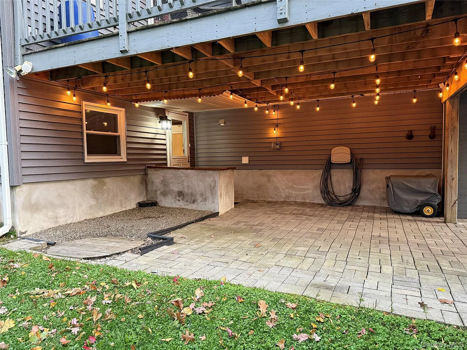 1 bed, 1.0 bath, 1024 sqft, $1,800 — Photo 2