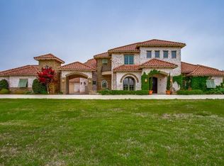 174 Ridge Point Cir, Heath, TX 75126