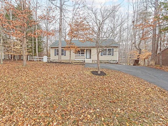 2nd image of 32 Brougham Rd