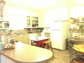 5th image of 621 Washington Ave
