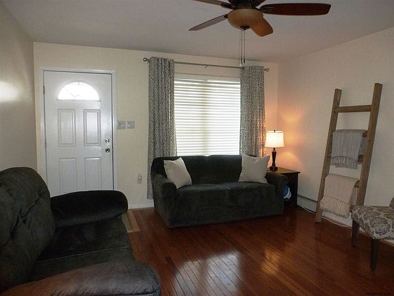 3rd image of 328 N 6th Ave