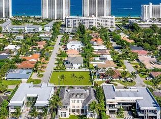 700 Malaga Dr, Boca Raton, FL 33432