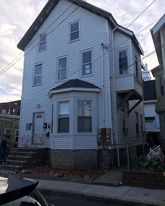 front  4 union ave