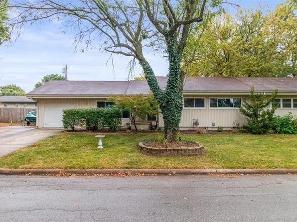 516 Silverado Trl, Belton, MO 64012