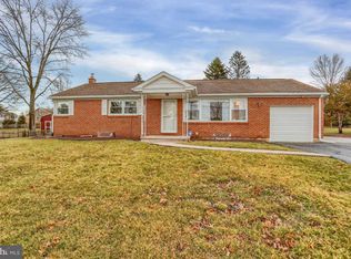 2110 Andover Dr, Dover, PA