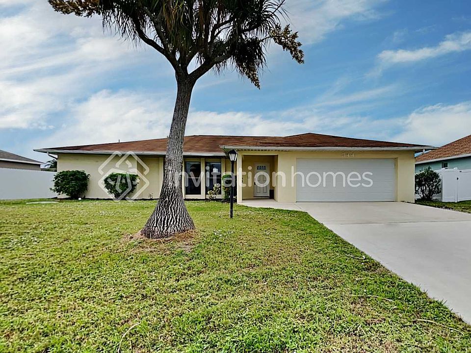 1st image of 344 SE Fairchild Ave