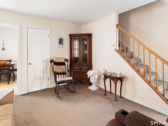 4th image of 453 Sylvan Knoll Road