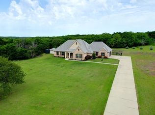 245 Lake Dr, Tioga, TX 76271