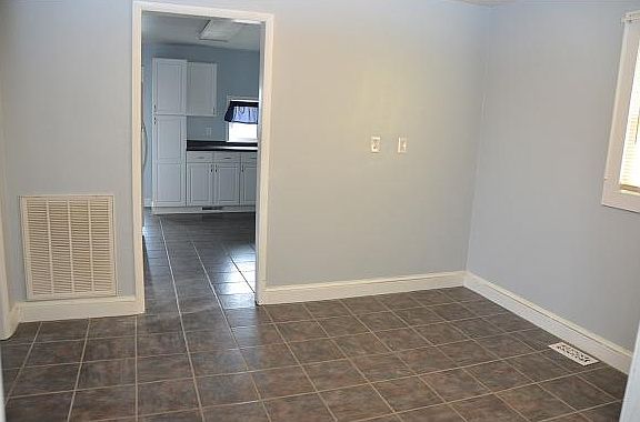 5th image of 1200 E 8th Ave
