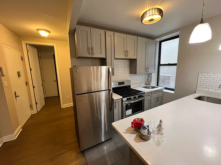 1552 President St #A — Photo 2