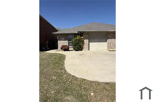 5801 Swords Dr Photo 1