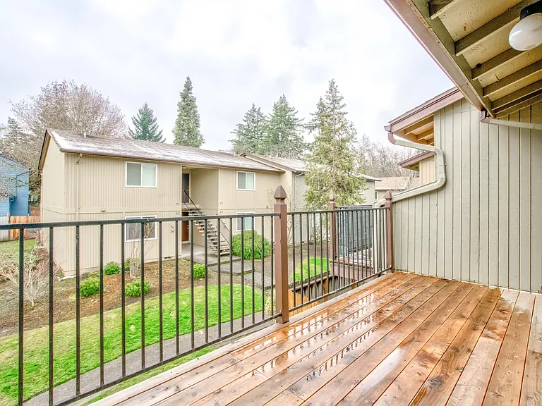 Cedar Crest Apartments — Photo 30