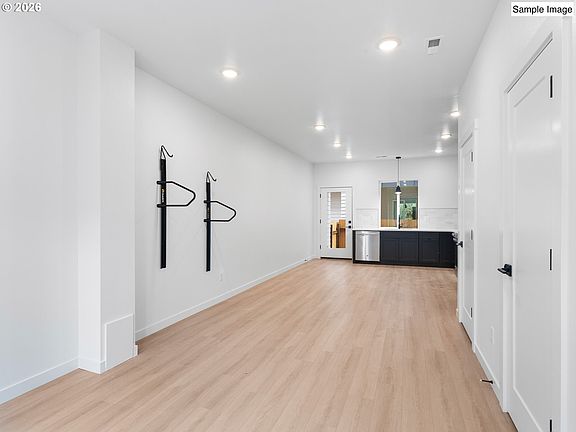 3rd image of 7193 SE Crystal Springs Blvd #8