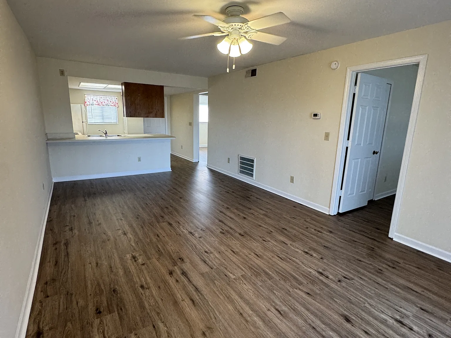1101 2nd Avenue North #1605 - 1 — Photo 3