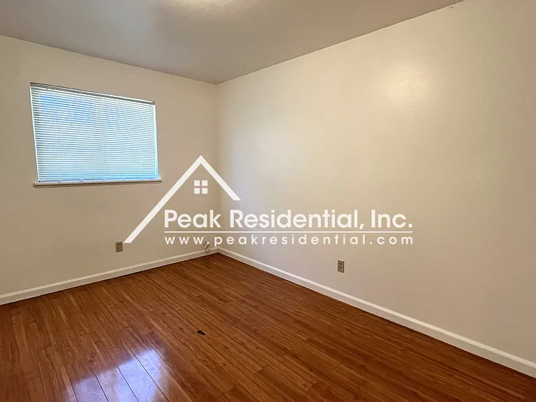 7417 Amherst St — Photo 18