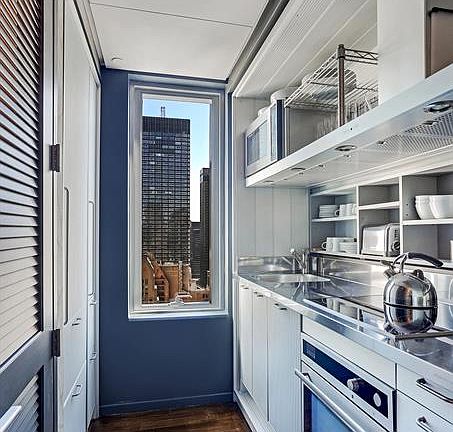 3rd image of 18 W 48th St APT 32C
