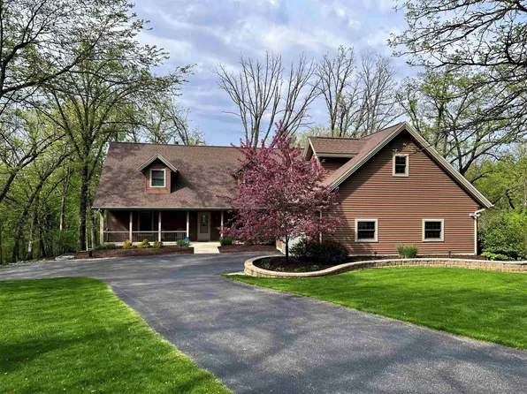 19-67 Edgewood Ct, Lanark, IL 61046