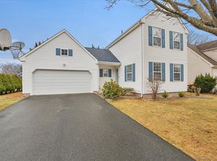 20 Mulberry Ln, Middletown, CT 06457