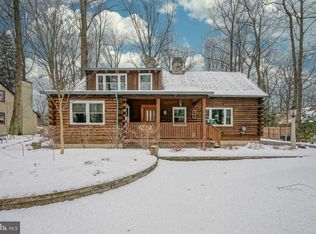 802 Homewood Dr, Riverton, NJ 08077