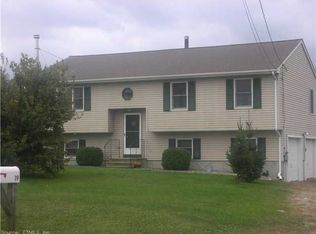 19 Hell Hollow Rd, Voluntown, CT 06384