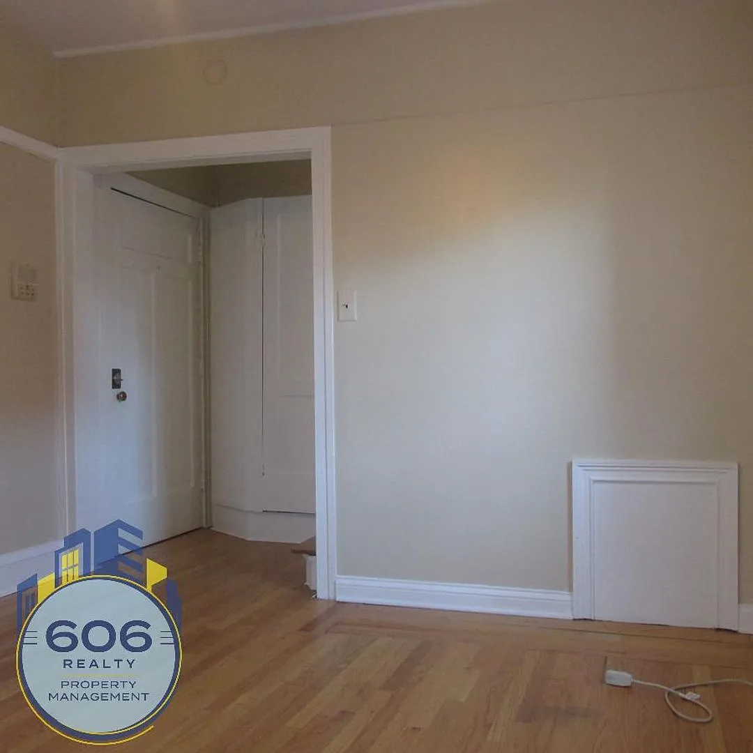 Cozy studio in Oak Park, Great Location — Photo 3