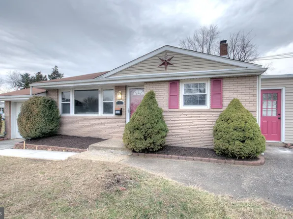 133 Sunnyside Ln, Bellmawr, NJ 08031