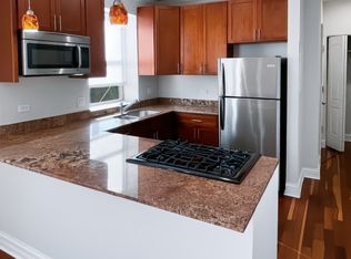 7229 N Rogers Ave #3F, Chicago, IL 60645