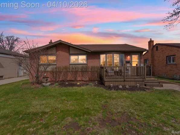 32700 Grandview Ave, Westland, MI 48186