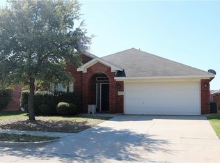 8312 Riversprings Dr, Hurst, TX 76053