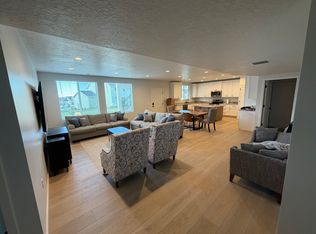 1014 W Netleaf St #B, Saratoga Springs, UT 84045