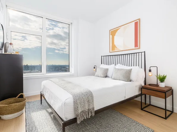 123 Linden Boulevard 15G image 3 of 14