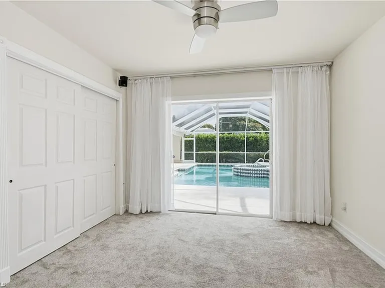 128 Viking Way — Photo 18