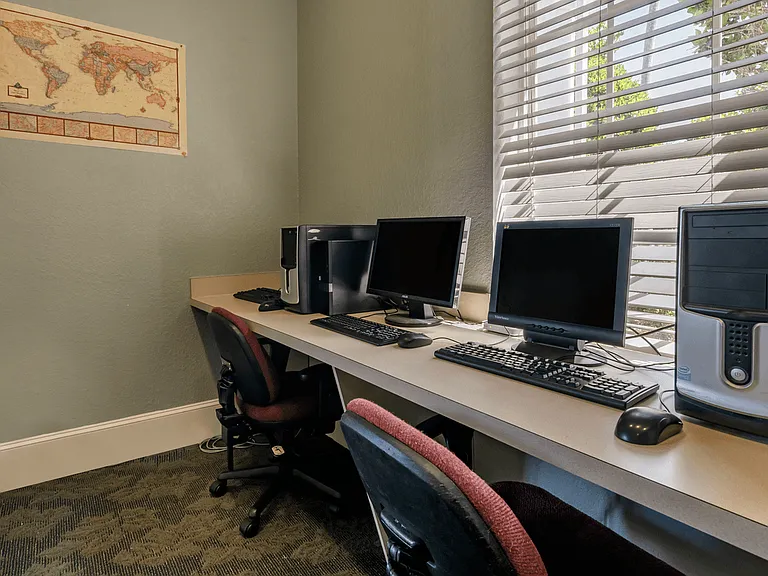 Westchase Apartments — Photo 24