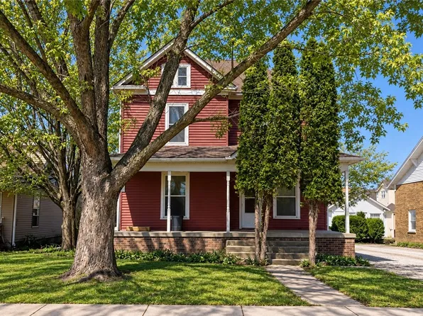 305 Polk Ave, Charleston, IL 61920