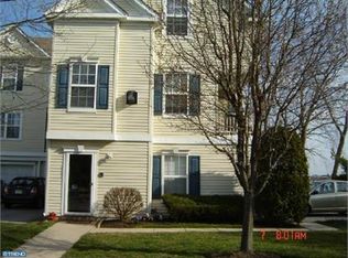 5206 Riverfront Dr, Palmyra, NJ 08065