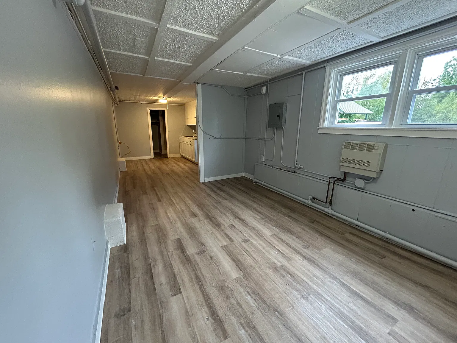 4 Garvins Falls Rd — Photo 3