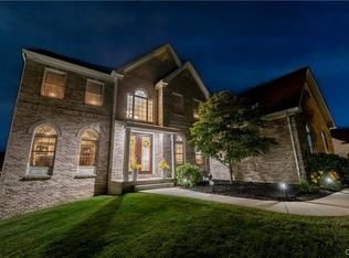 3366 Stonegate Dr, Center Valley, PA 18034