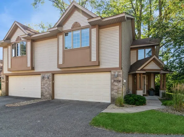 2054 Holloway Ave E, Maplewood, MN 55109