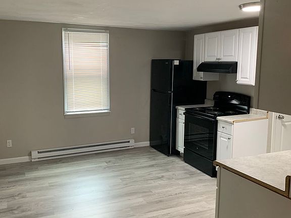 3rd image of 661 Washington Ave
