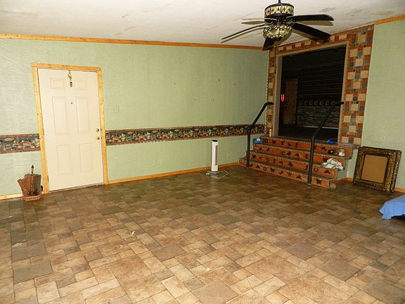 3rd image of 2907 County Road 1708