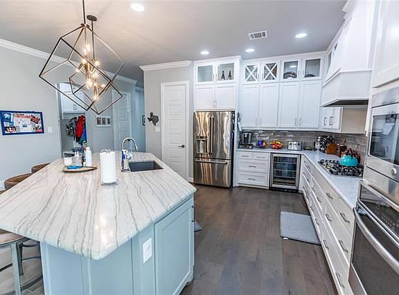 3rd image of 3906 Desert Hollow Way