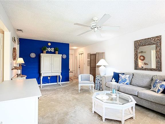 3rd image of 409 Meadowlark LN #409B
