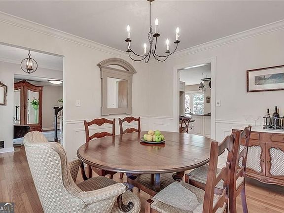 5th image of 430 River Valley Rd NW