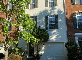 5042 Grimm Dr, Alexandria, VA 22304