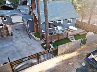 2050 9th Ln, Big Bear City, CA 92314