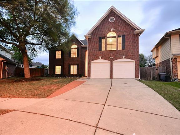 2nd image of 16907 Hidden Treasure Cir