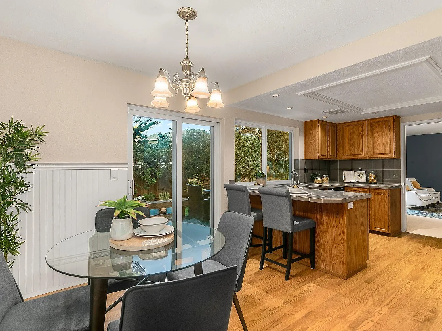 707 Harvest Rd — Photo 4